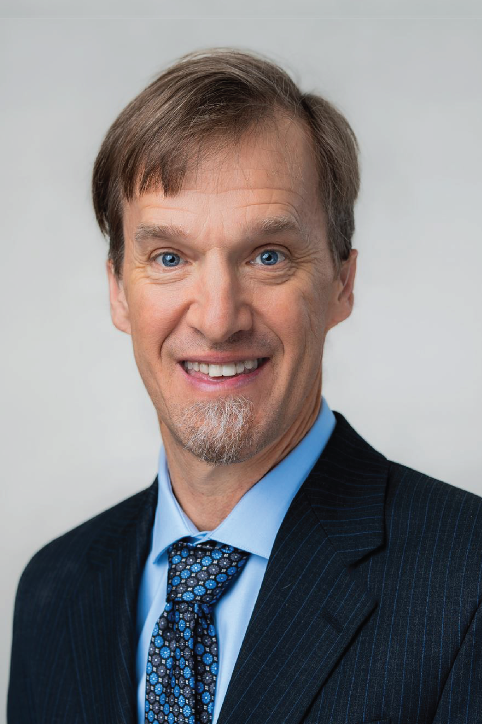 Reik E. Schoen Headshot.
