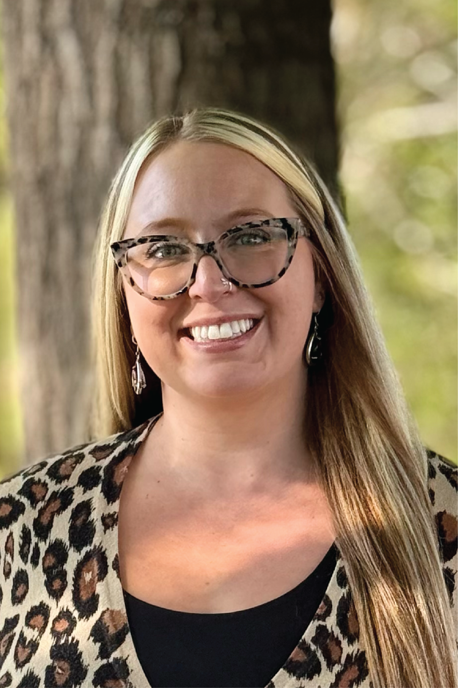 Taylor Tremayne Janvary Headshot.